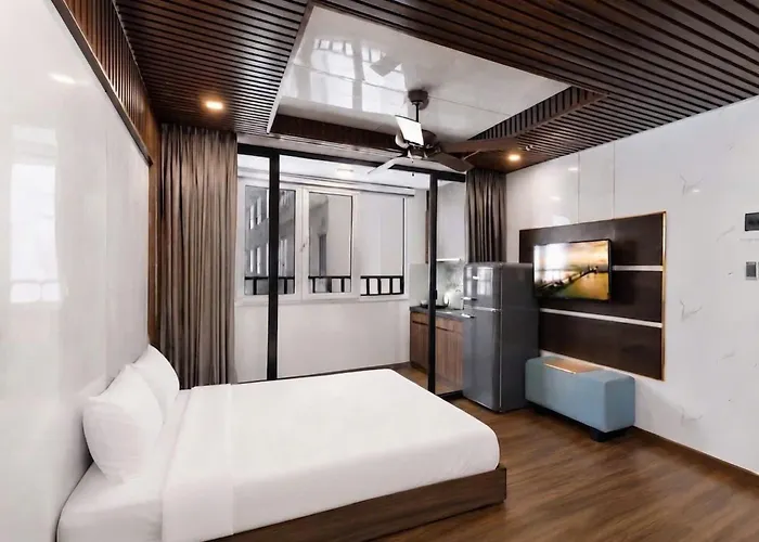 Tokyo Boutique Front Beach Hotel Danang