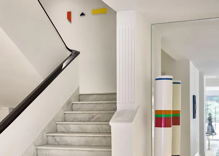 ATHENA, A Hotel to Live