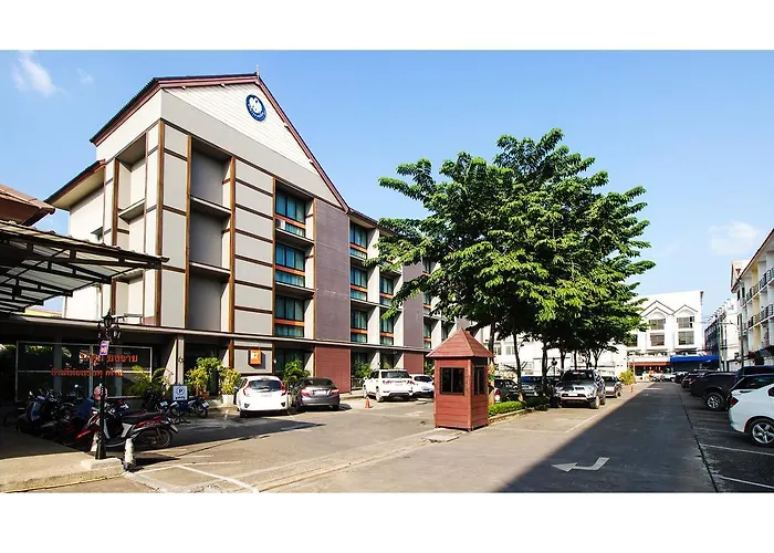 B2 Chiang Rai Hotel