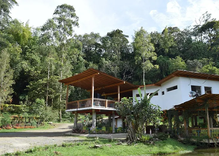 Charco Corazon Villa Jardín