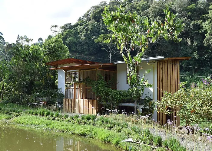 Charco Corazon Villa Jardín