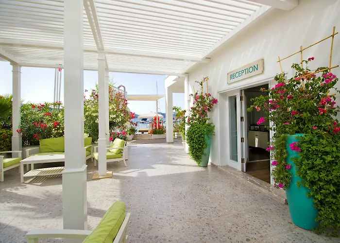 Poseidon Boutique Hotel And Yacht Club Selimiye