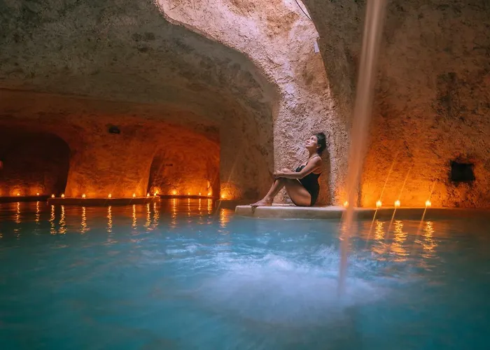 Hotel Zentik Project&Saline Cave Valladolid 